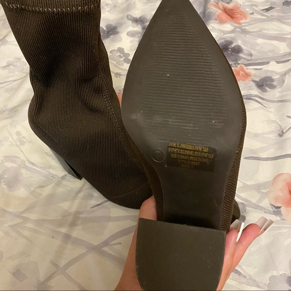 Sock Shoe Heels - Picture 3 of 3